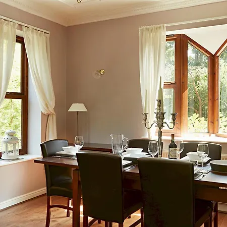 Pass The Keys Luxury 5 Bedroom Riverside Home In Town Centre Shrewsbury Exterior photo