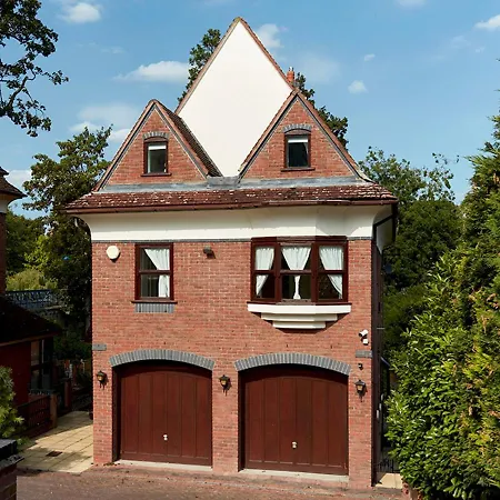 Pass The Keys Luxury 5 Bedroom Riverside Home In Town Centre Shrewsbury Exterior photo
