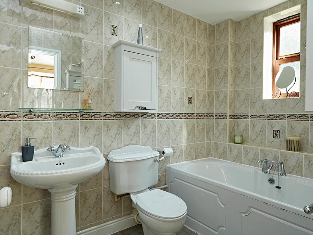 Pass The Keys Luxury 5 Bedroom Riverside In Town Centre * Shrewsbury