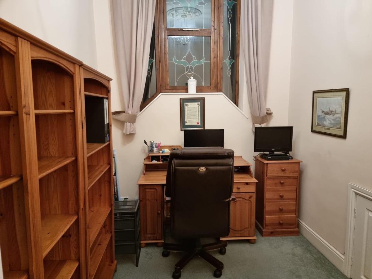 Holiday home Pass The Keys Luxury 5 Bedroom Riverside In Town Centre *